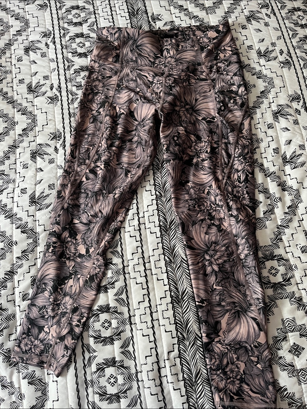 Freely Floral Leggings Size XL
